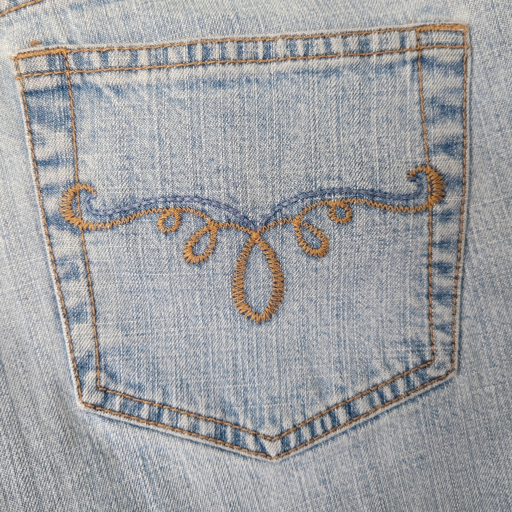 Women's Victoria Secret Bootcut London Jean With Butt Lift Panel Size 2 - Picture 8 of 12